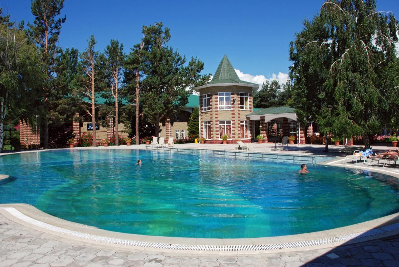 Resort Center Raduga Dolinka Exterior photo