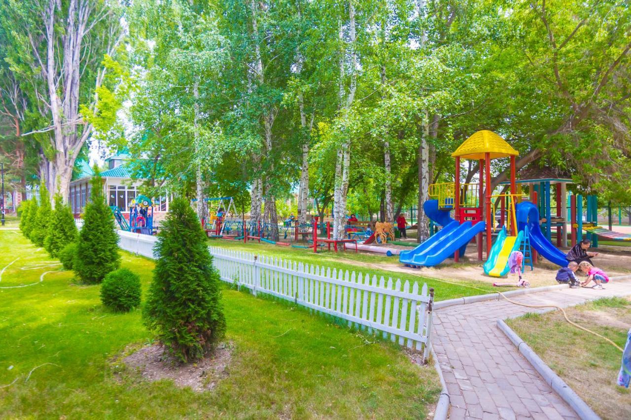 Resort Center Raduga Dolinka Exterior photo