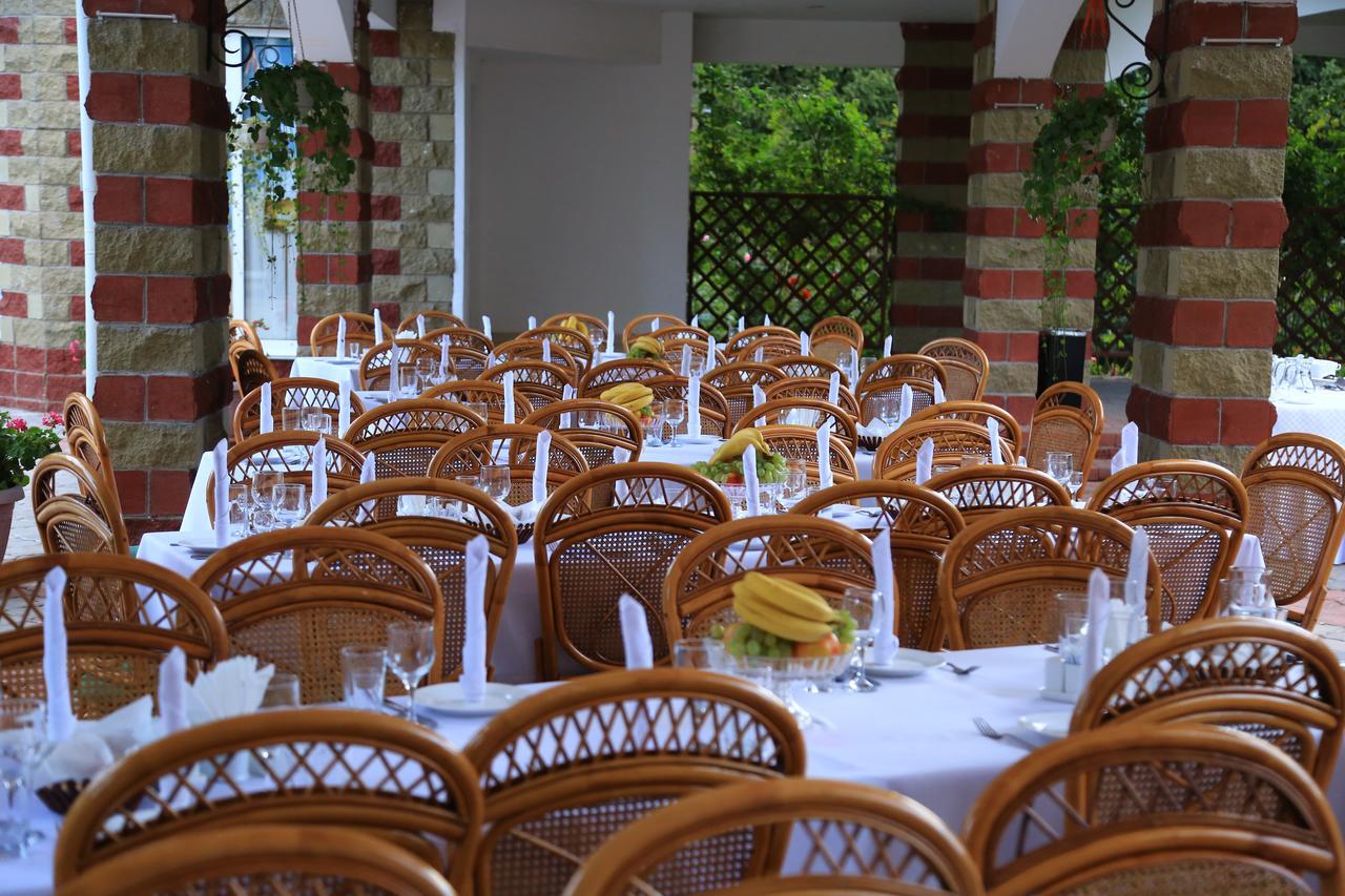 Resort Center Raduga Dolinka Exterior photo