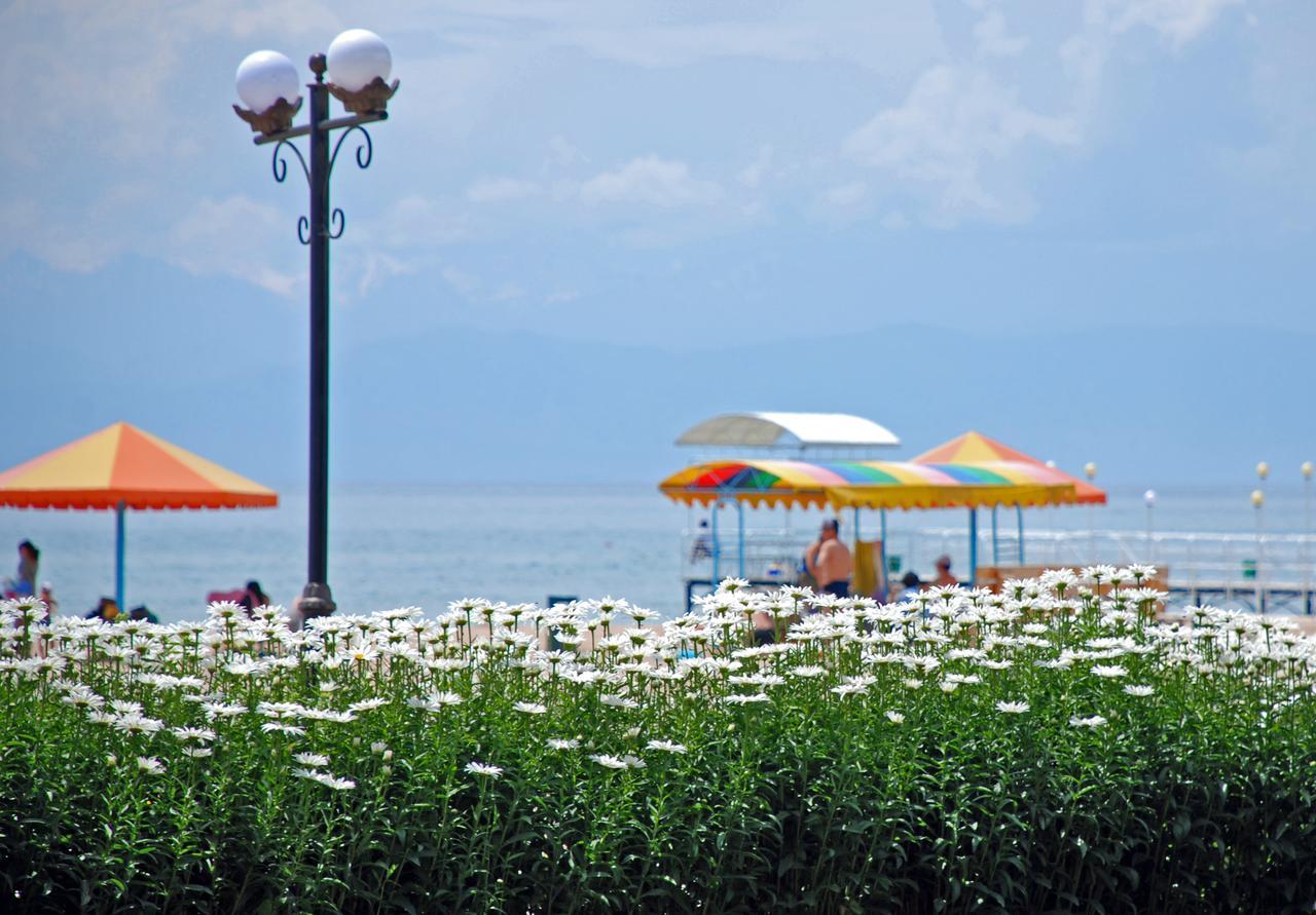 Resort Center Raduga Dolinka Exterior photo