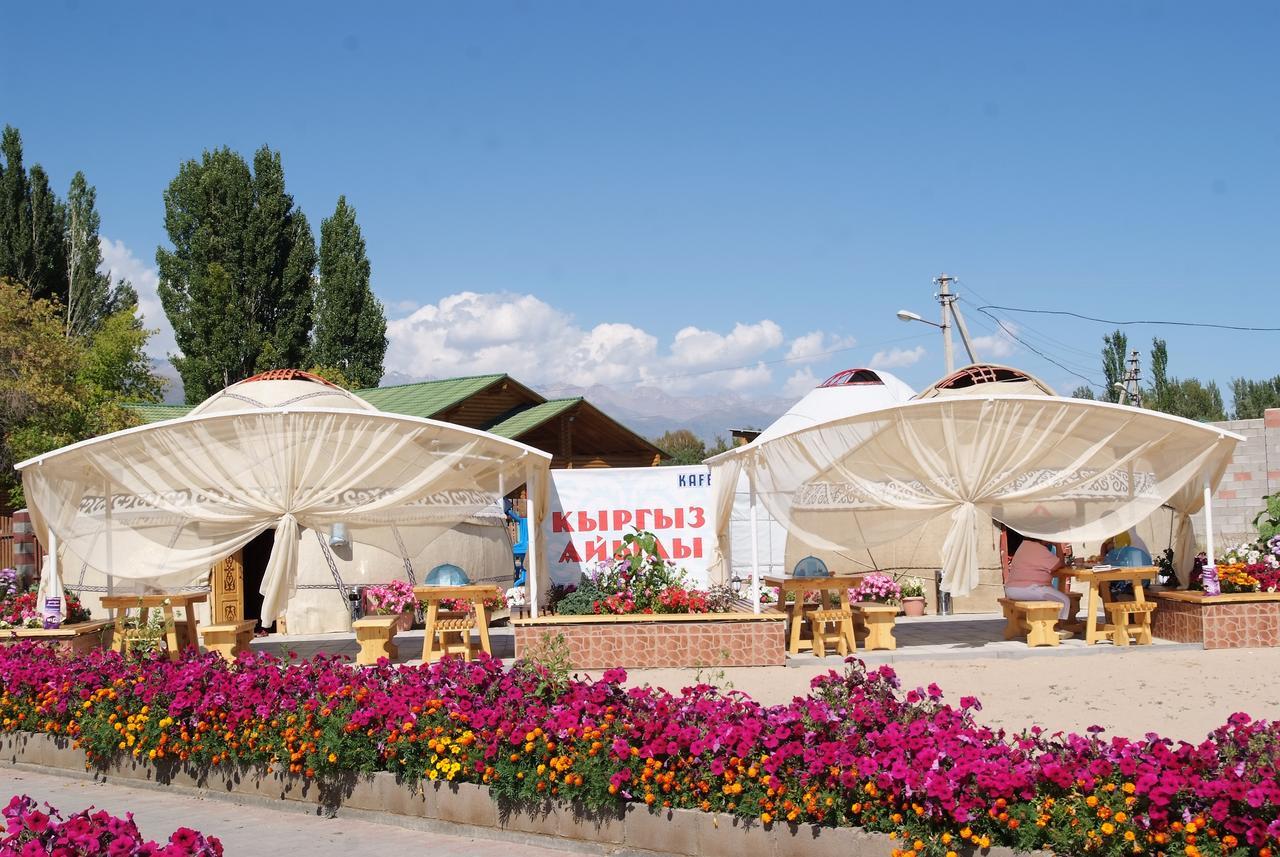 Resort Center Raduga Dolinka Exterior photo